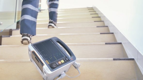 Mindray BeneHeart D60 Defibrillator Monitor with Smart Touch Technology and Point-of-Care Ultrasound