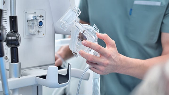 SV70/SV70S Non-Invasive Ventilator with EasySync™ Technology and Advanced Decision-Support Tools for Enhanced Patient Comfort and Clinical Efficiency