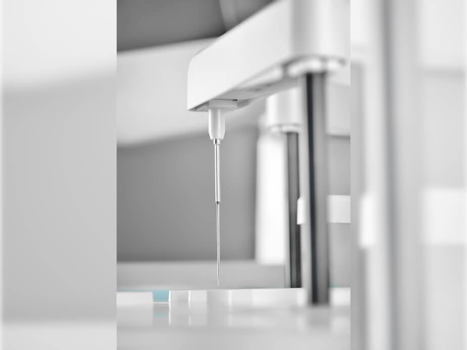 Mindray CL-6000i Chemiluminescence Immunoassay Analyzer - High Throughput & Reliable Performance