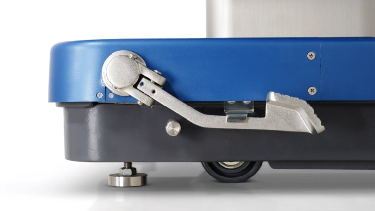 UniBase 30 Surgical Operating Table - Flexible, Stable, and Cost-Effective Medical Device