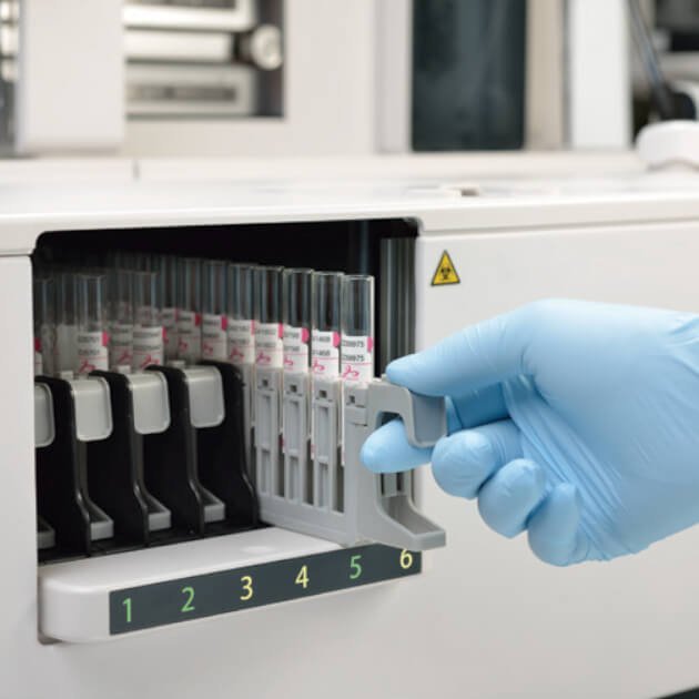 CL-1200i Chemiluminescence Immunoassay Analyzer - Efficient & User-Friendly Diagnostic System